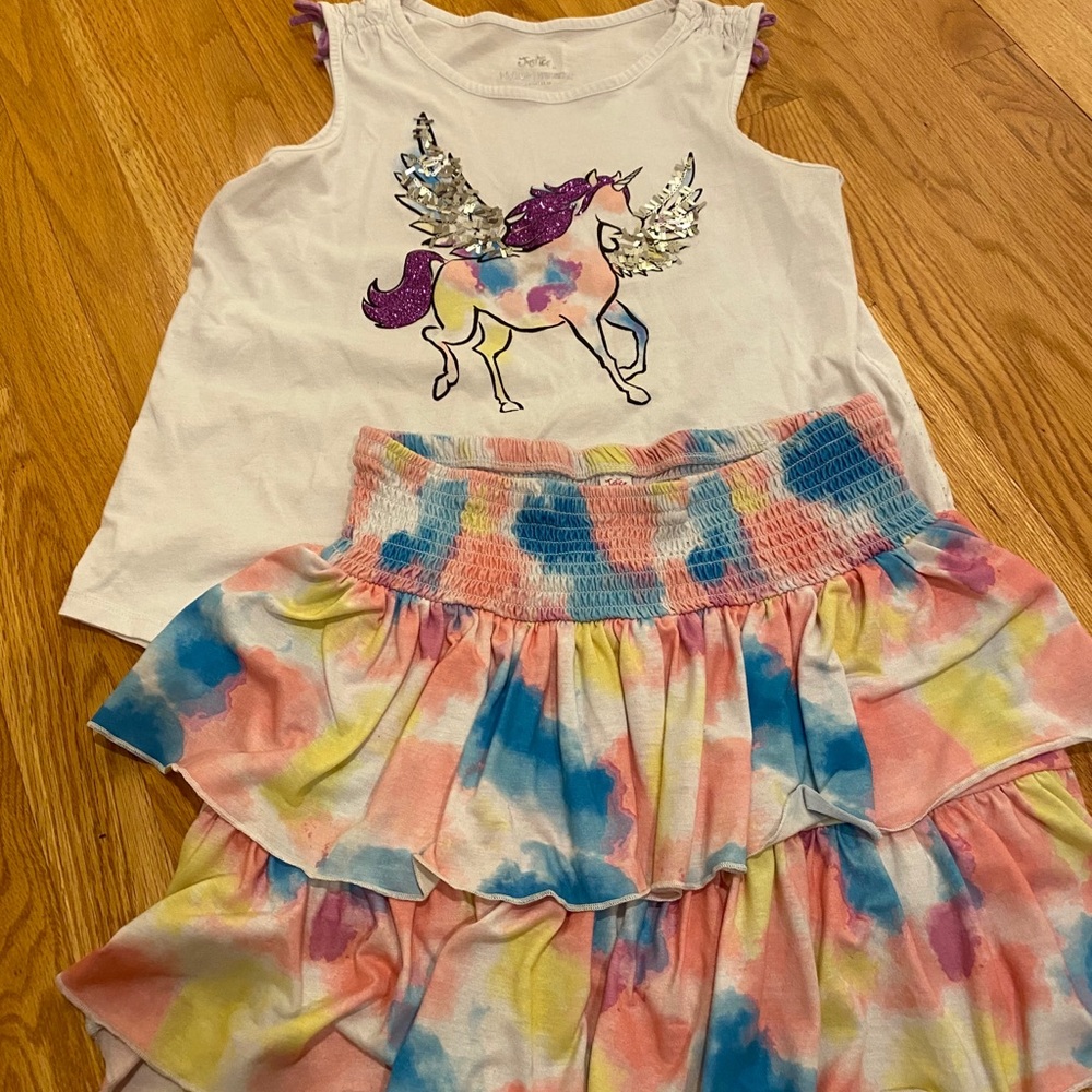 Justice outfit